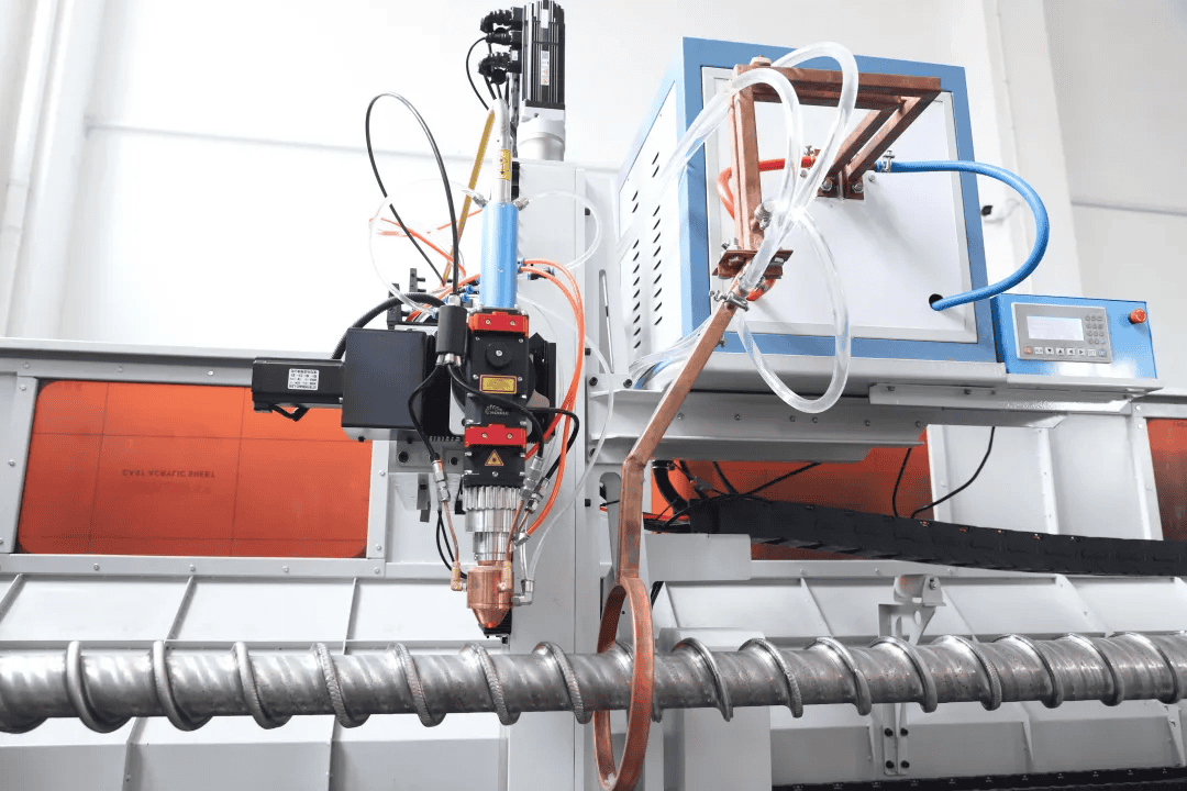 HUIRUI-LASER Independently Developed Specialized Laser Cladding Equipment System for Threaded Pipelines